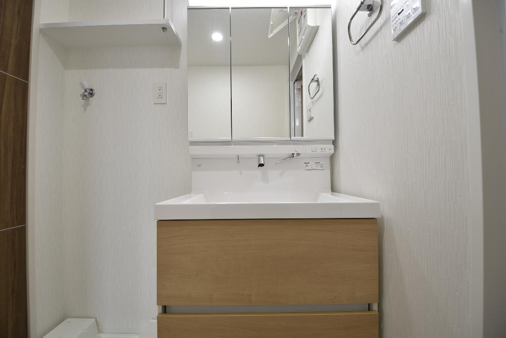 洗面設備　洗髪洗面化粧台