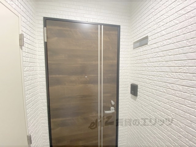 玄関　インターフォン