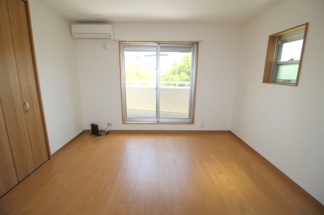 居室・リビング　別室の写真使用