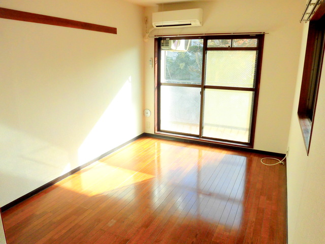 居室・リビング　★南向きの明るいお部屋★