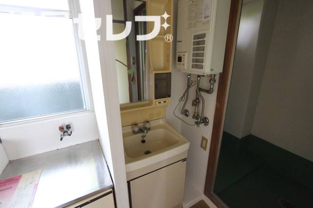 洗面設備　３Ｂ号室の写真になります。