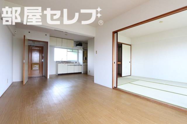 居室・リビング　３Ｂ号室の写真になります。