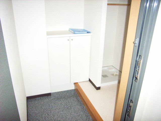 収納　同物件別部屋