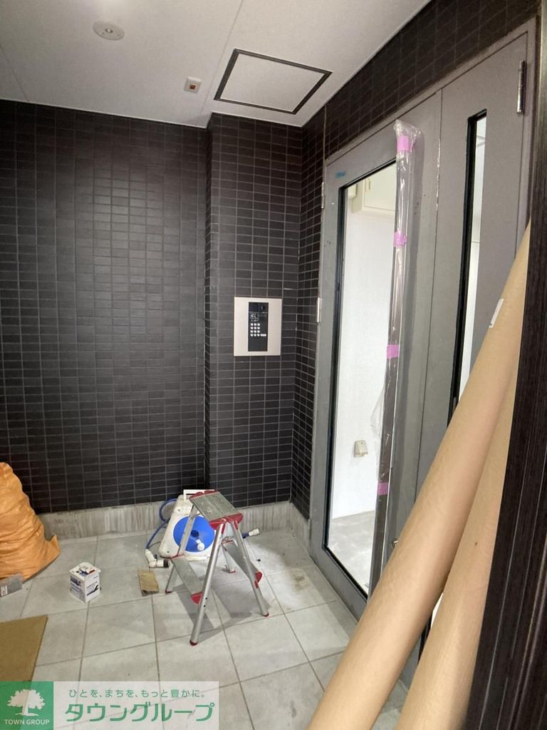 ロビー　バルコニー