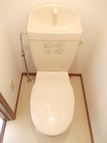 トイレ　トイレもきれいです