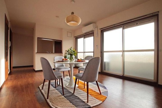 居室・リビング　ＣＧで家具等を配置したもので家具等は含まれません。