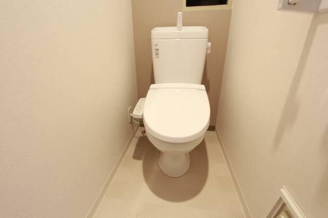 トイレ　３０１号室室内参照