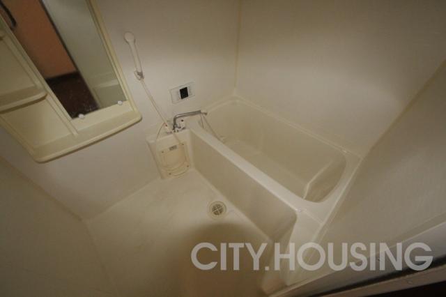 バス・シャワールーム　※同タイプ部屋の写真です。