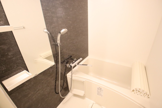 バス・シャワールーム　※別室の参考写真の為、現況優先です。
