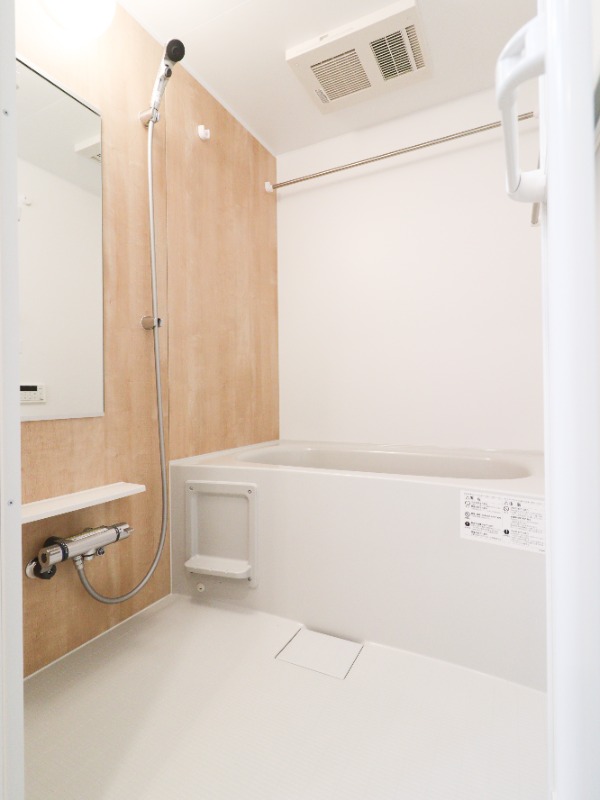 バス・シャワールーム　図面と現状に相違がある場合には現状を優先