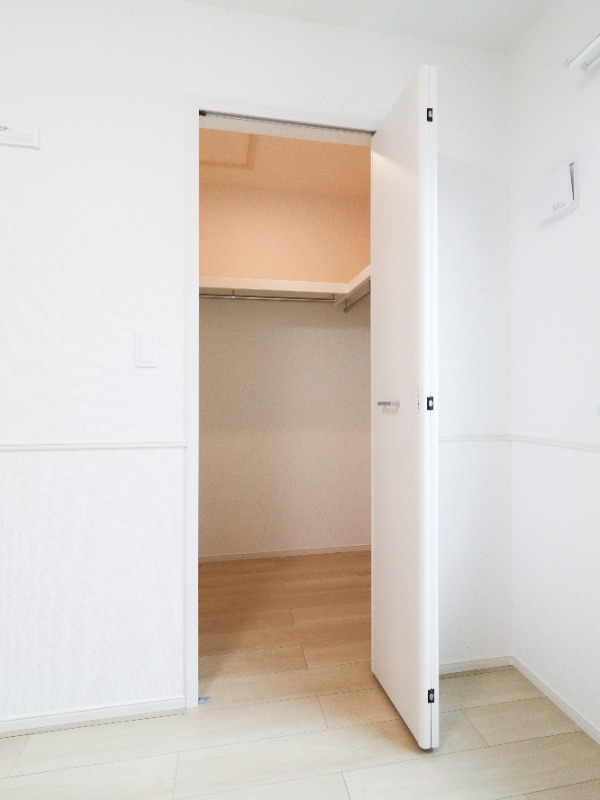 収納　図面と現状に相違がある場合には現状を優先