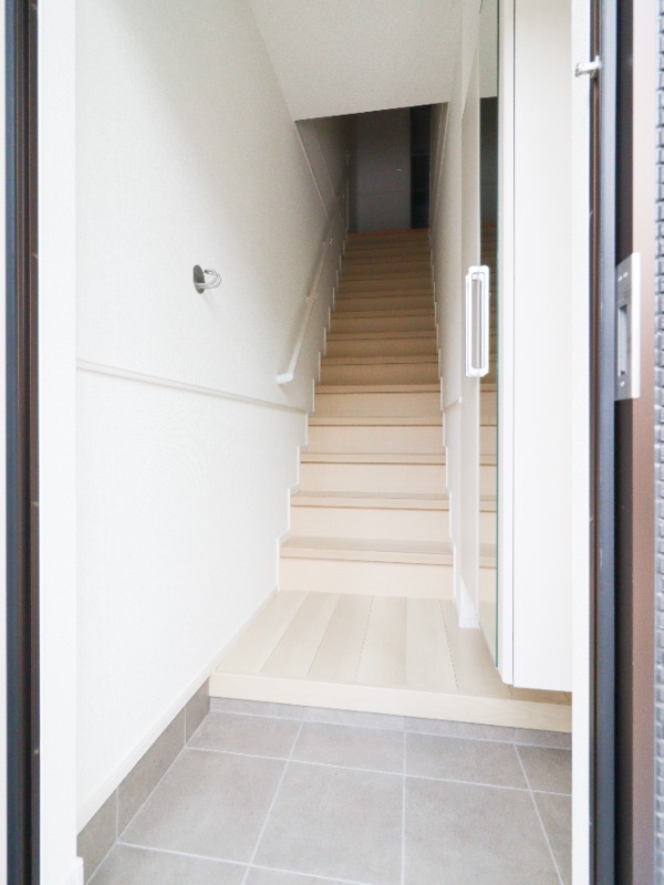 玄関　図面と現状に相違がある場合には現状を優先