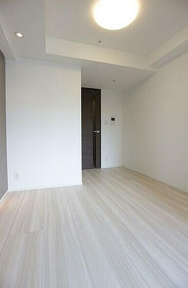 居室・リビング　※別部屋の参考写真です。