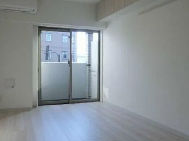 居室・リビング　☆明るい洋室☆