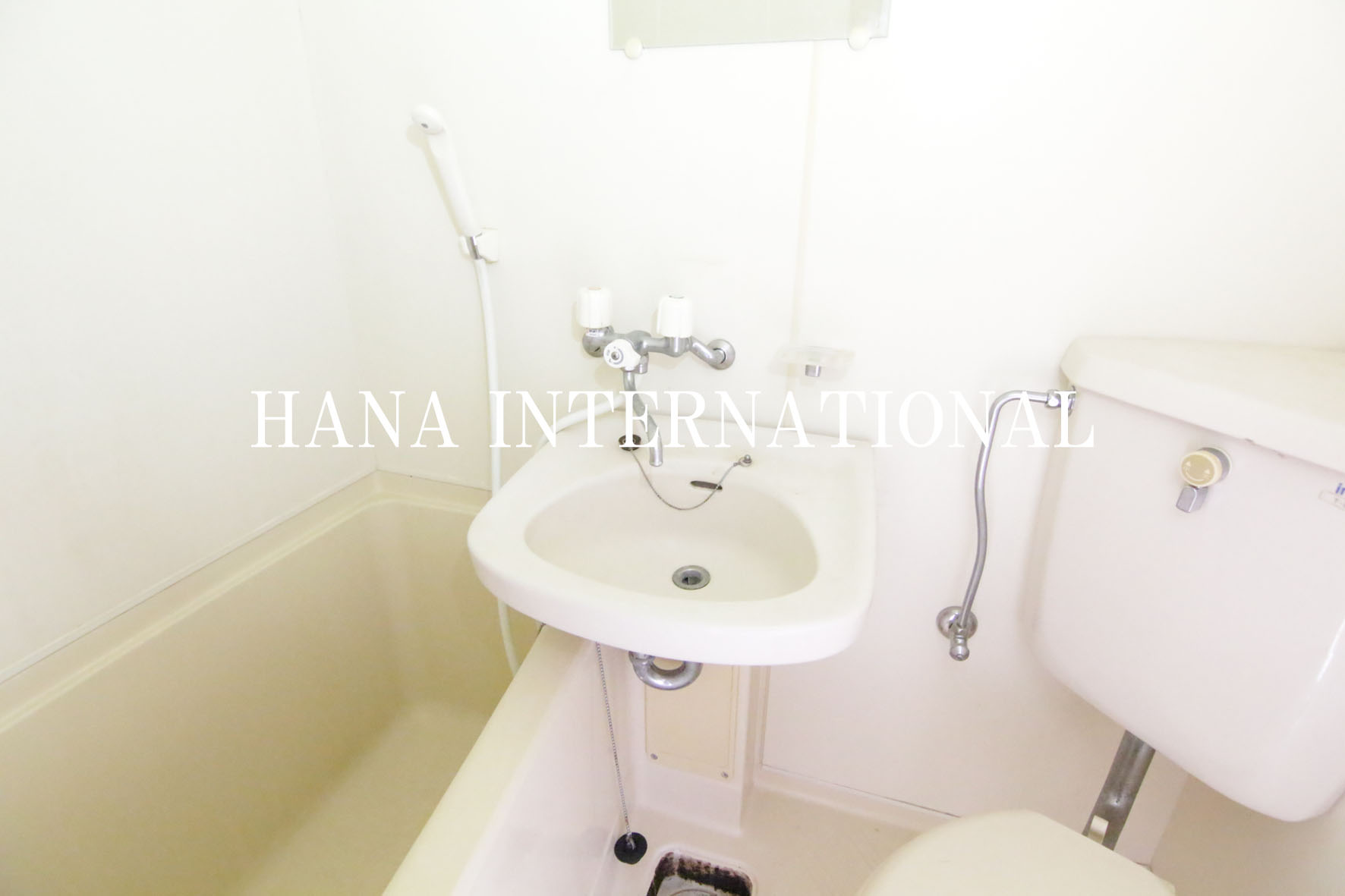 洗面設備　同物件の別部屋参考写真です。