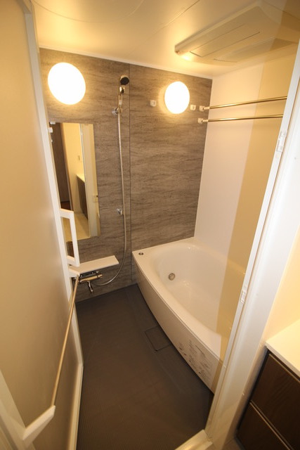 バス・シャワールーム　※写真は他号室です