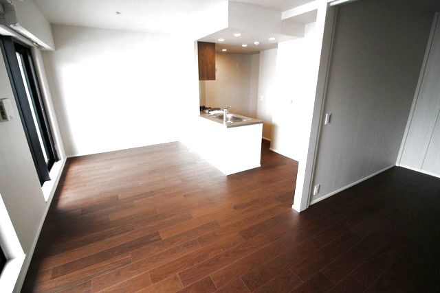 居室・リビング　※写真は他号室です