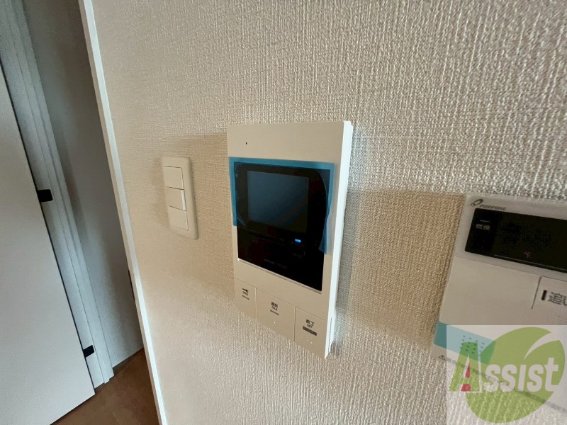 セキュリティ　ＴＶモニター付インターホンです。来客者の顔が見えるので安心！