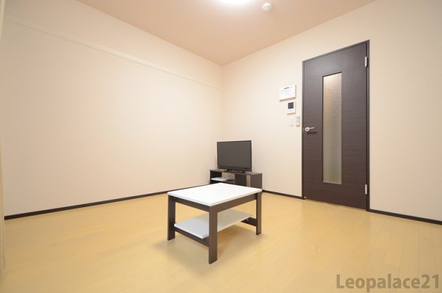 居室・リビング　同タイプ写真