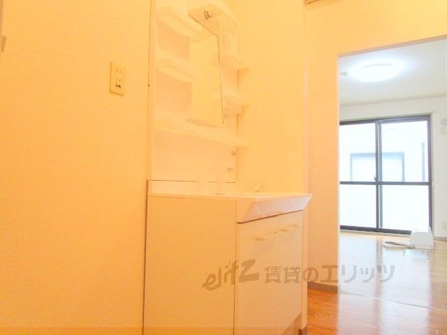 洗面設備　洗面所