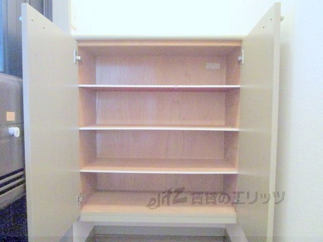 その他設備　下駄箱