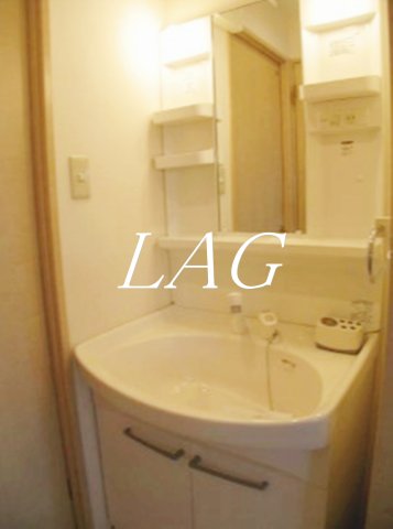 洗面設備　洗面台です。