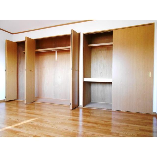 収納　ワイドクローゼット