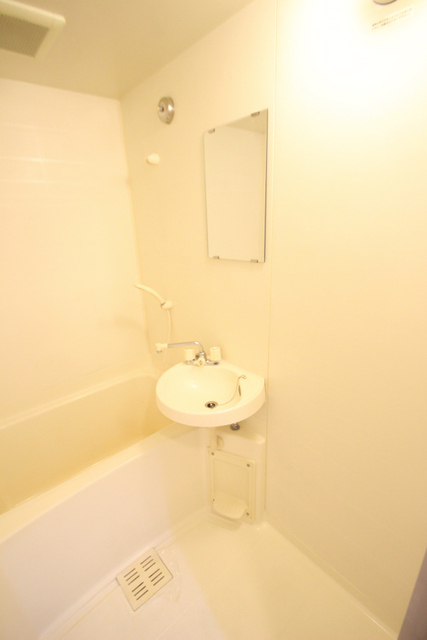 洗面設備　※別室の参考写真の為、現況優先です。