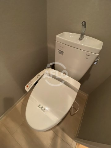 トイレ　パークアクシスうつぼ公園　温水洗浄便座あり