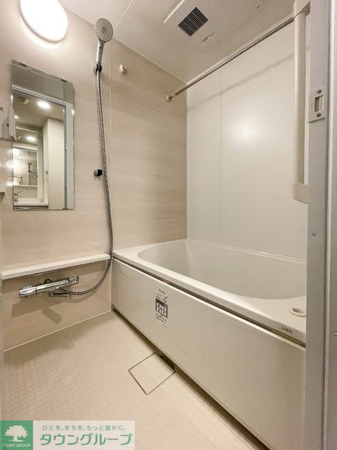 バス・シャワールーム　※写真は同タイプ住戸です。