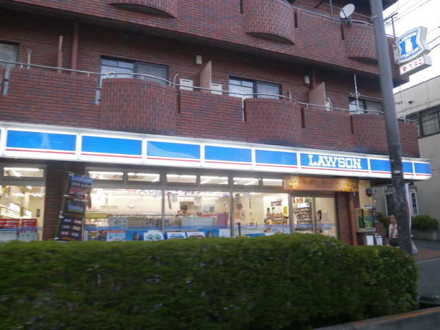 コンビニ　ローソン（コンビニ）まで800m