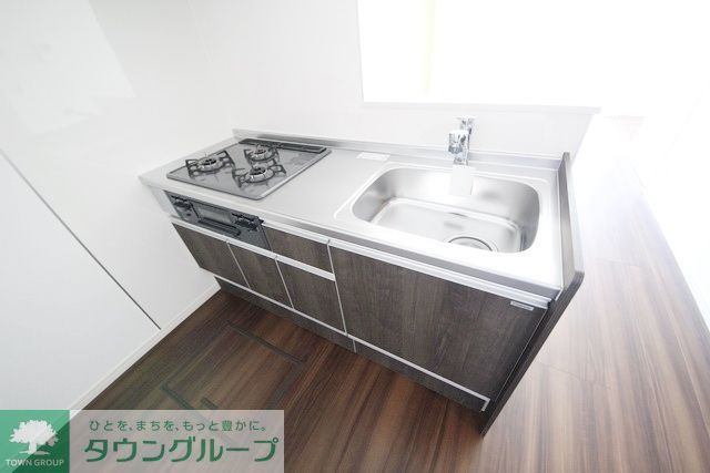 キッチン　同物件別部屋写真