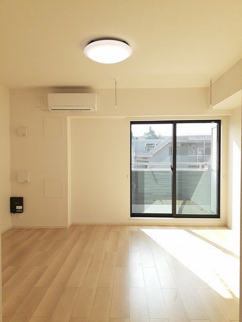 居室・リビング　9.3帖あります