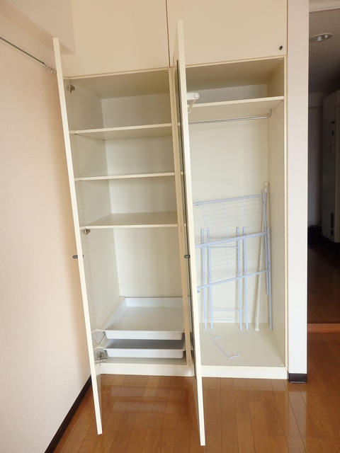 収納　参考写真（同建物別部屋のものです）