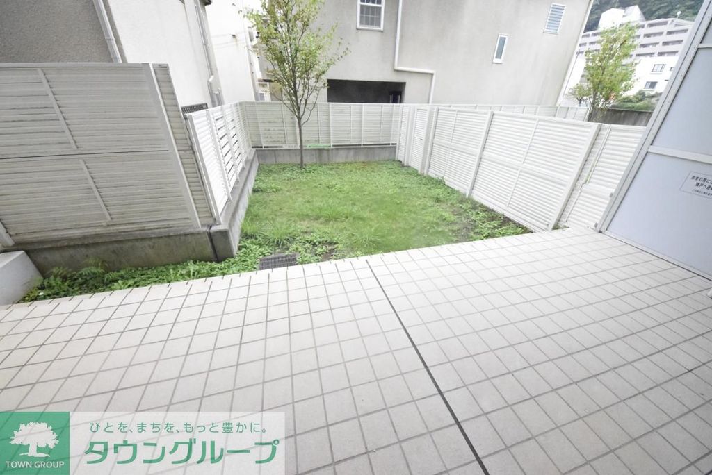 バルコニー　同物件反転