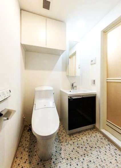 トイレ　同建物別部屋参考写真