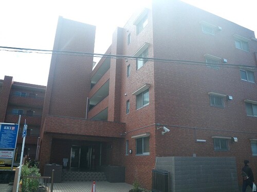 建物外観　外観　※2011年11月撮影