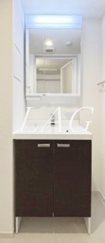 洗面設備　独立洗面台です。（同一仕様）