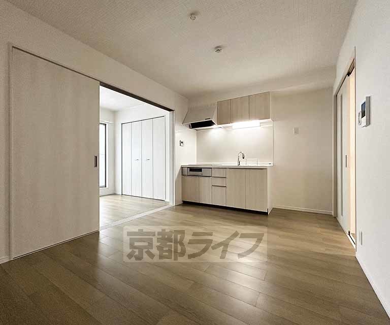 居室・リビング　広々とした居室です