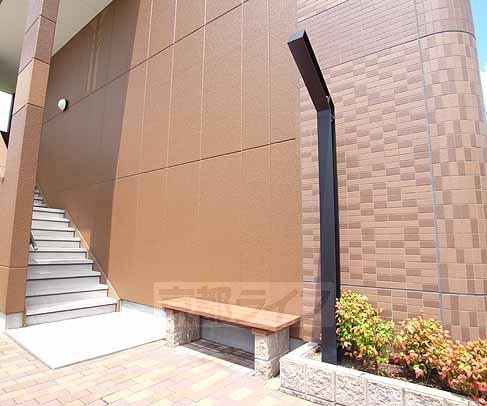 その他　階段上る前に一休みしてください・