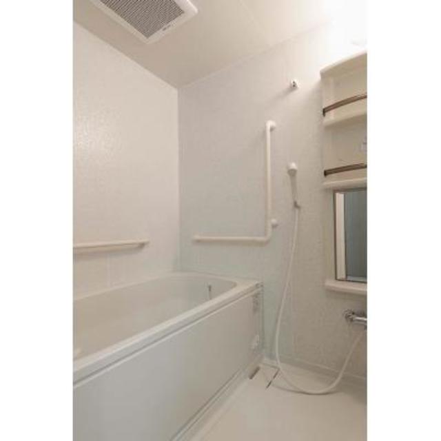 バス・シャワールーム　※写真は同タイプ住戸です。