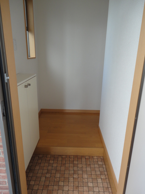 玄関　玄関から【レバンテ聖蹟】