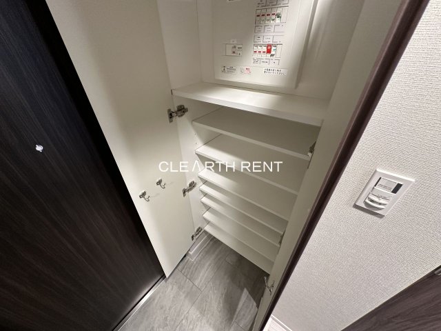 玄関　同タイプ別住戸写真となります。現況と異なる場合がございます。