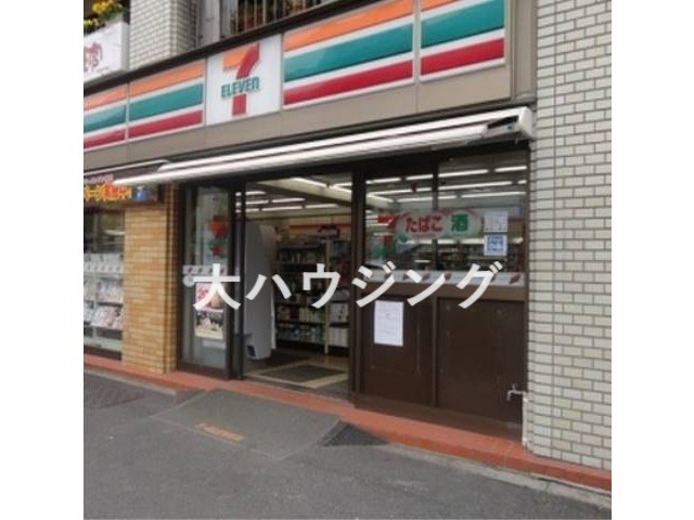 コンビニ　セブンイレブン南麻布店（コンビニ）まで687m