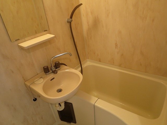 バス・シャワールーム　同建物別部屋