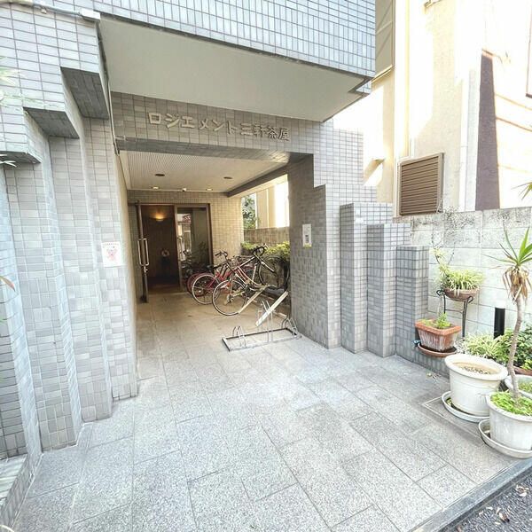 エントランス