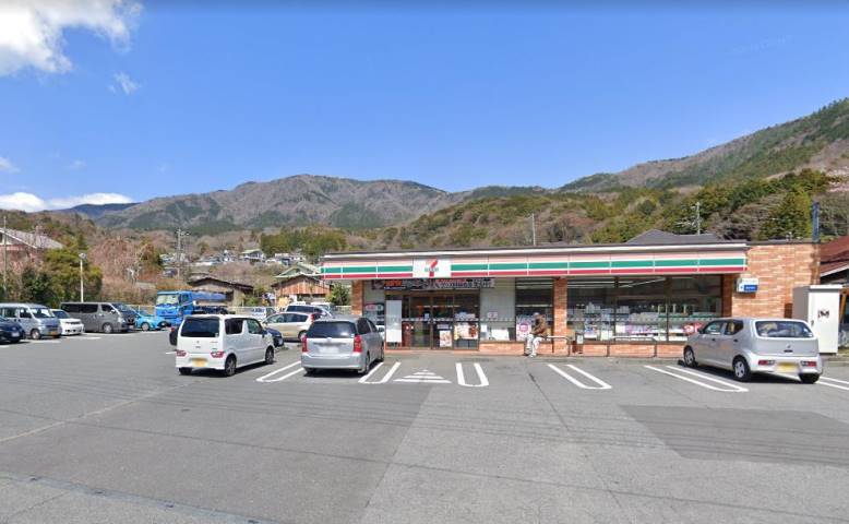コンビニ　セブンイレブン宮城野店（コンビニ）まで600m
