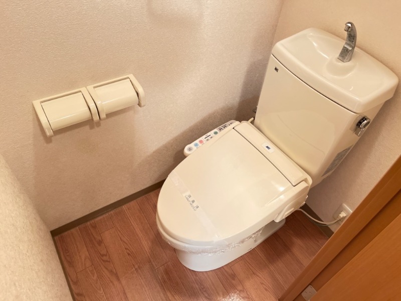 トイレ　図面と現状に相違がある場合には現状を優先