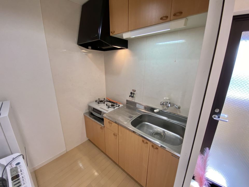 キッチン　注）写真は同タイプの他の部屋の写真です。