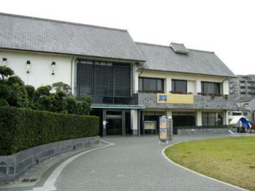 その他　東大阪市美術センター（その他）まで828m